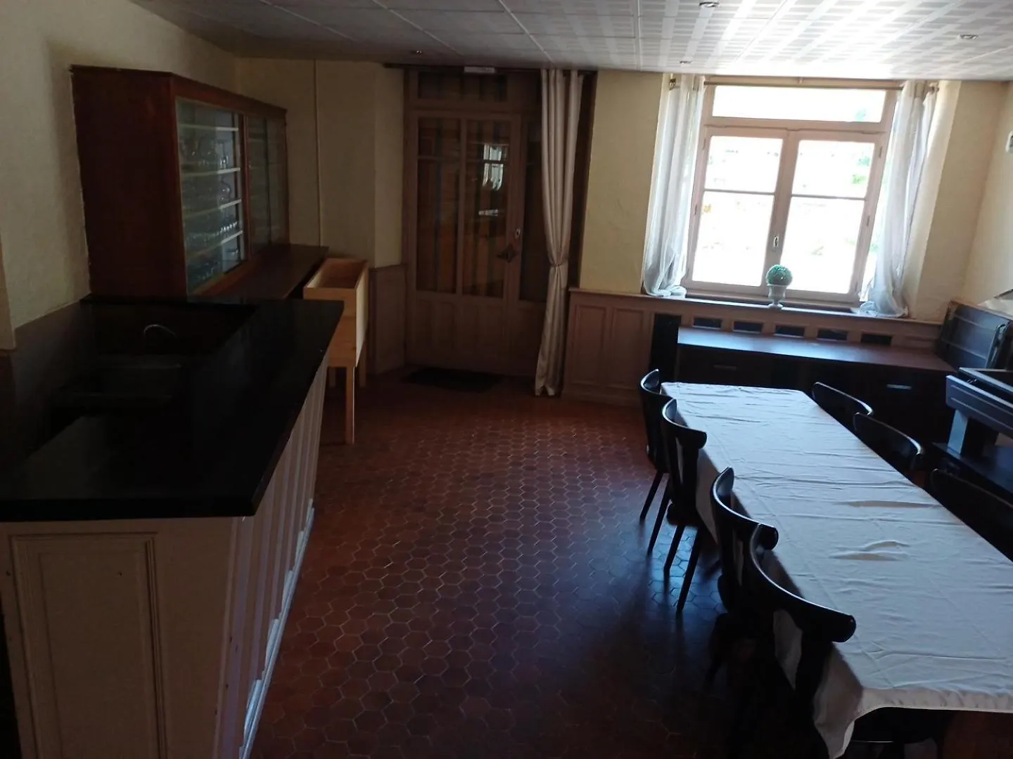 Herberg Auberge Des Platanes Villevocance Frankrijk